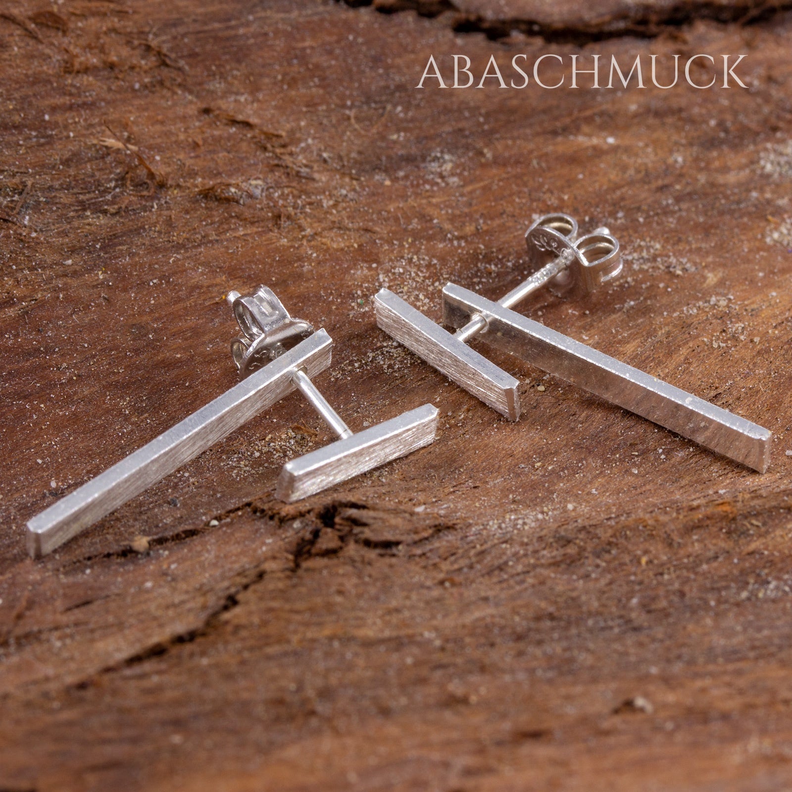 Minimalistische Ohrstecker aus 925 Sterling Silber – moderne, handgefertigte Ohrringe 2 cm lang