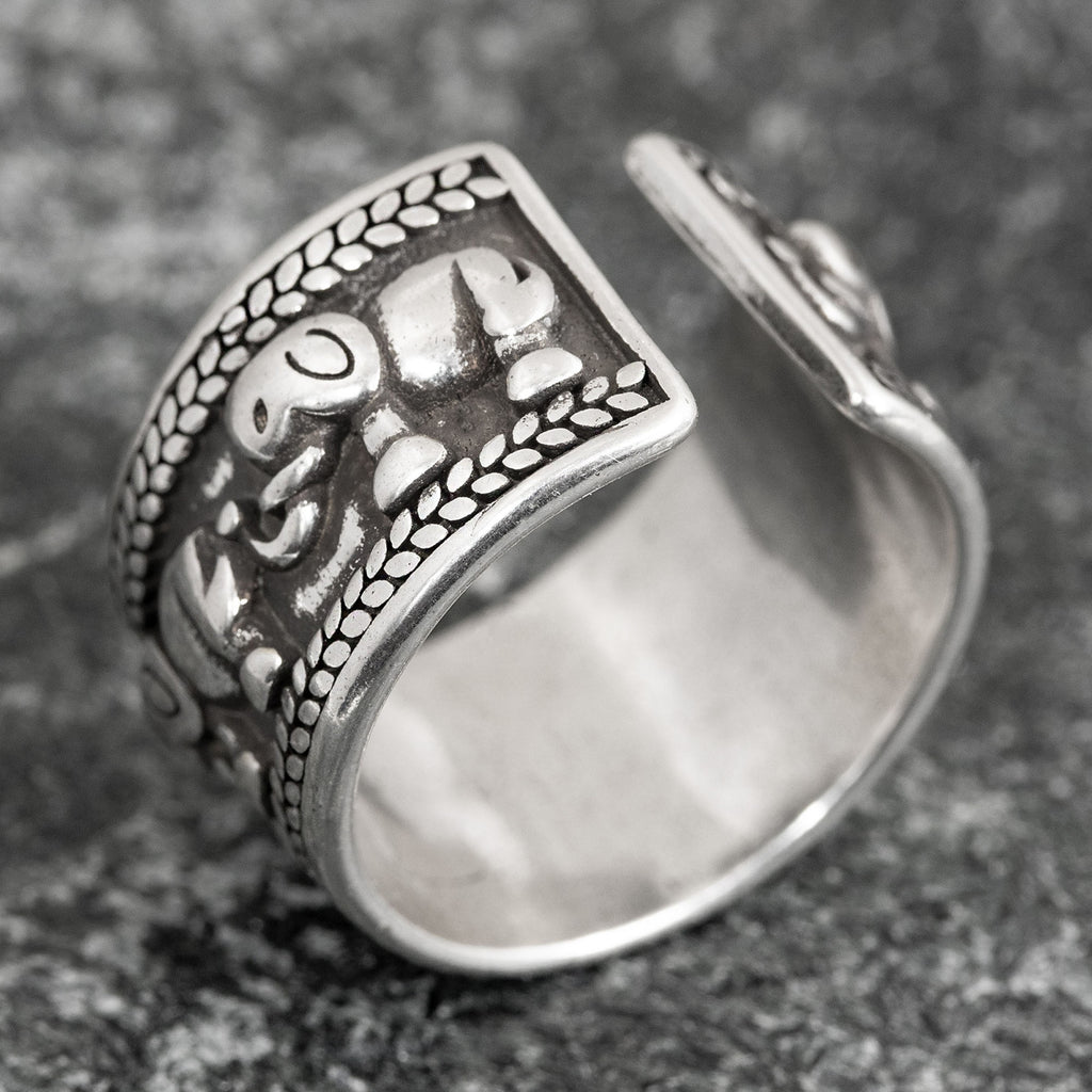 925 Silberring verstellbar als offener Damenring, Blick in die Ringschiene, Elefant Ornament seitlich sichtbar, nickelfrei