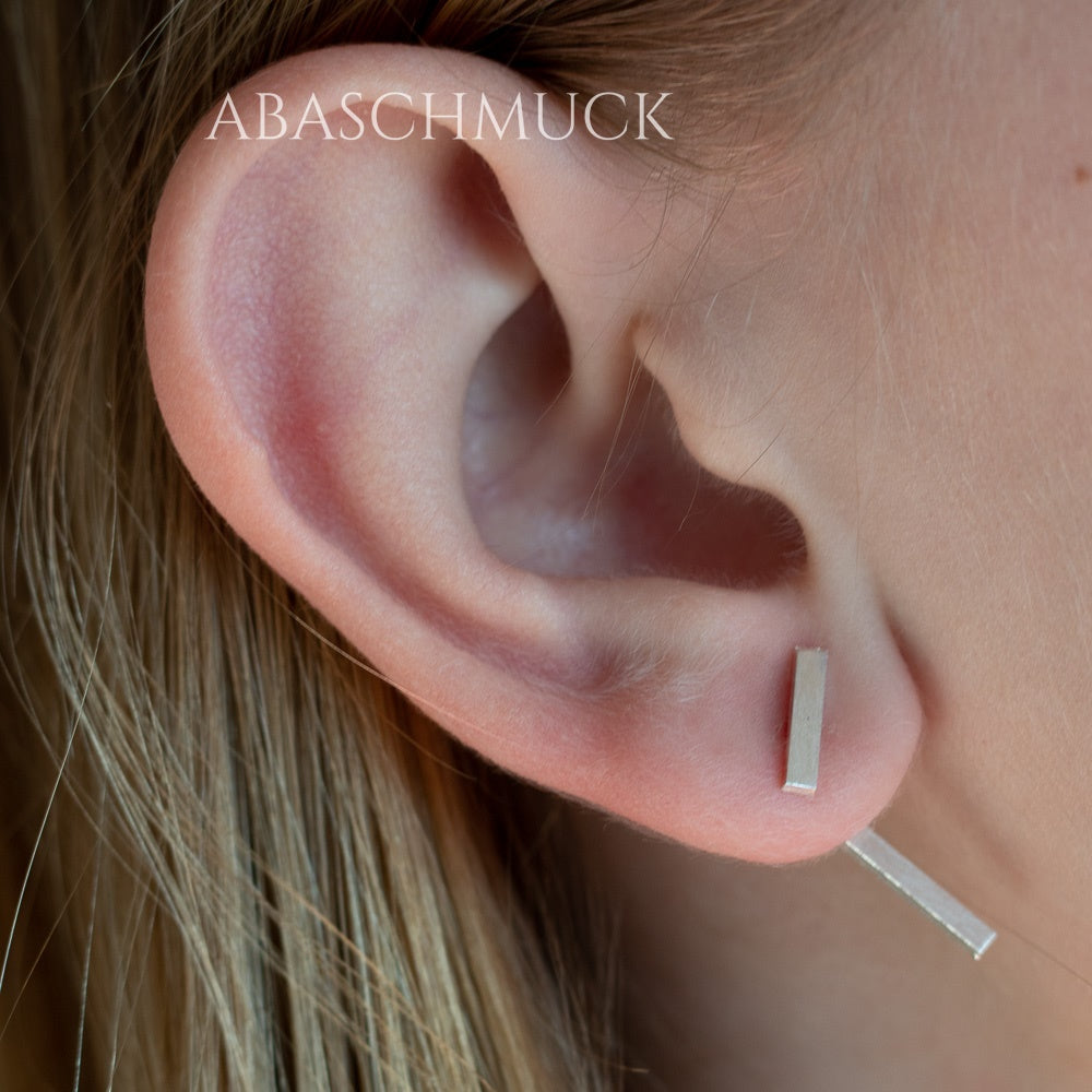 Minimalistische Ohrstecker aus 925 Sterling Silber – moderne, handgefertigte Ohrringe 2 cm lang