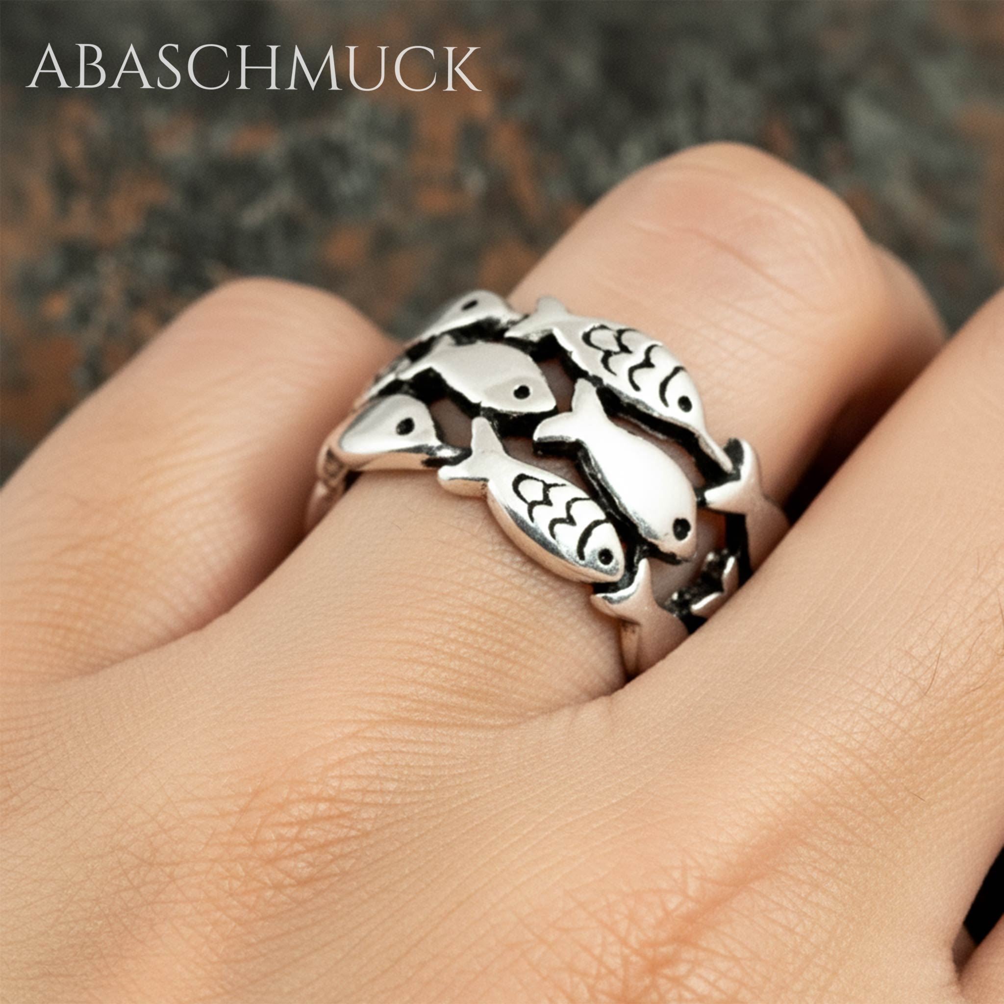 Verstellbarer Ring Bandring offen Silberring mit Fischmotiv – handgefertigter Schmuck