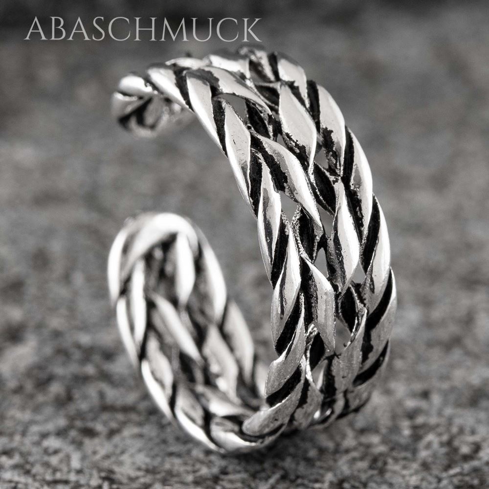 Detailaufnahme Silberring 925 mit geflochtenem Design