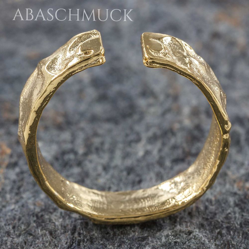 Goldfarbener Bandring aus 925 Silber mit unregelmäßiger Oberfläche