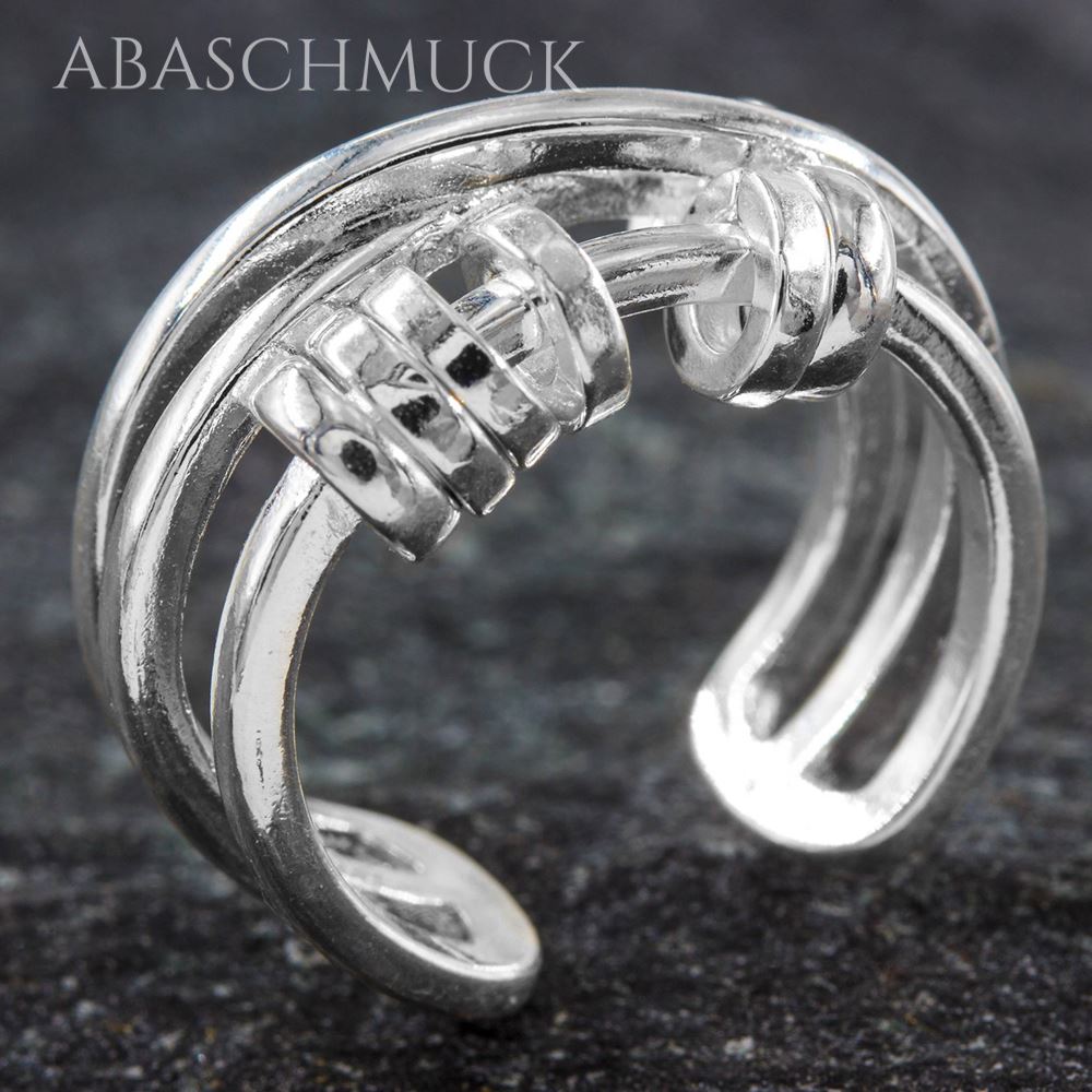 Offener Silberring 925 mit dreifacher Strebenstruktur und kleinen runden Details.